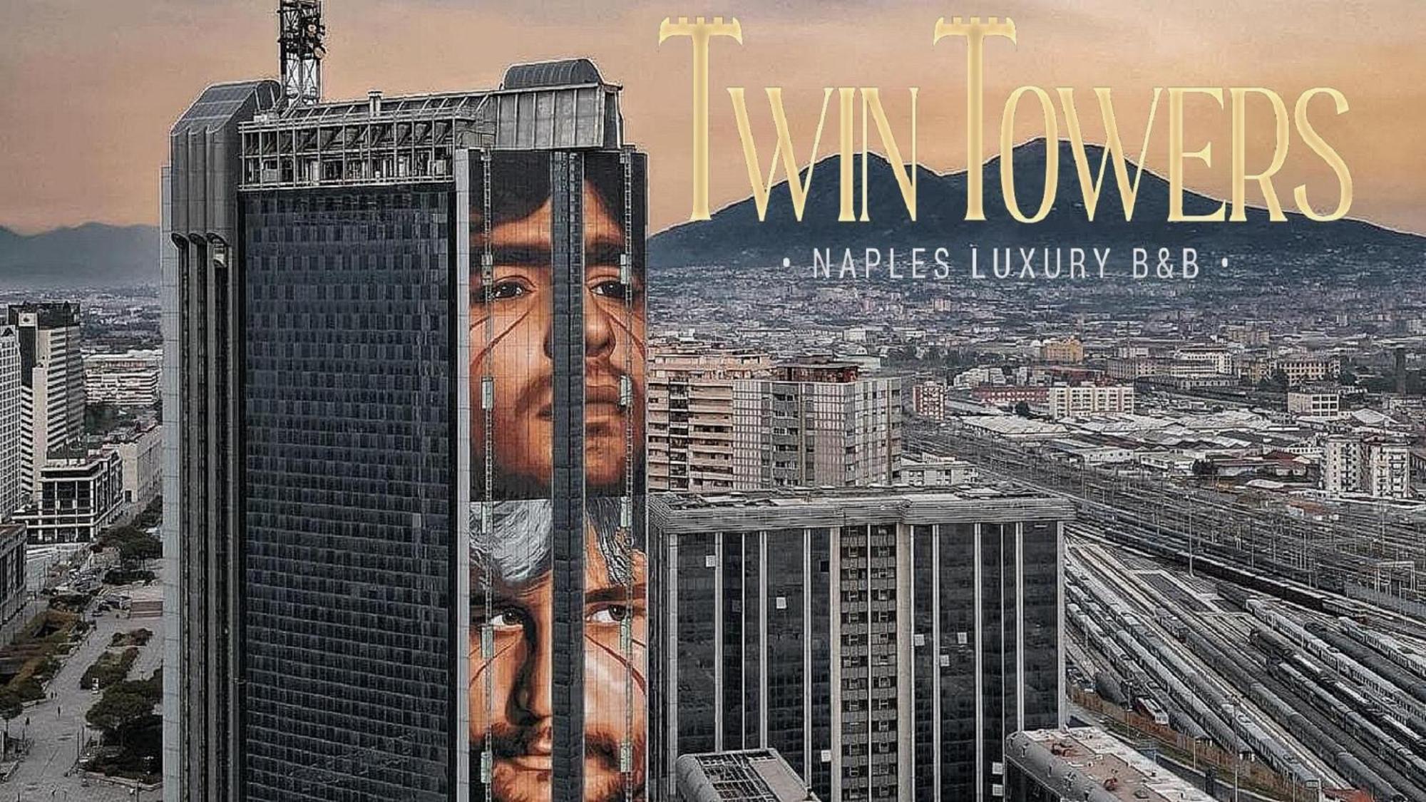Twin Towers Naples Luxury Acomodação com café da manhã Exterior foto